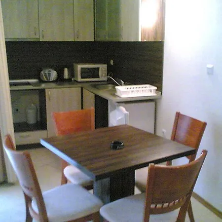 Sunset 2-bedroom Apartment *